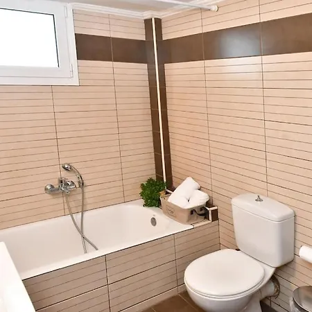 Sakis Lia παναρίτη Ferienhaus *