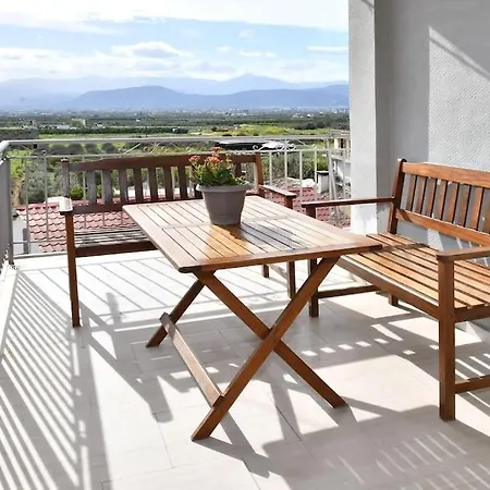 Holiday home Sakis Lia παναρίτη