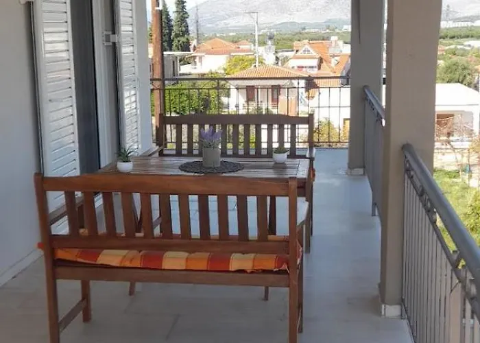 Sakis Lia παναρίτη Tatil Evi